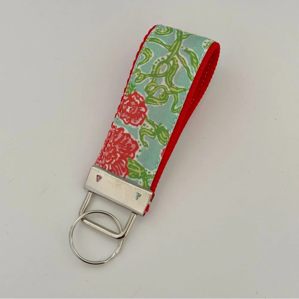 Alpha Chi Omega Lilly Pulitzer Key Fob - Picture 2 of 2